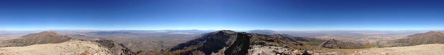 Hole in the Mountain Peak view