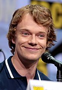 Alfie Allen interprète Theon Greyjoy.