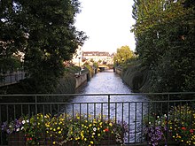 La Druance à l'entrée de Condé-sur-Noireau.