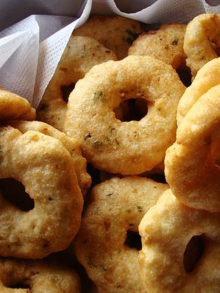 <span class="mw-page-title-main">Medu vada</span> Deep-fried Indian food item