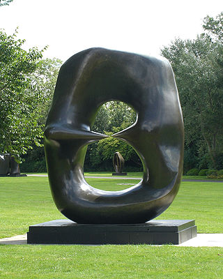 <i>Oval with Points</i> Sculpture series by Henry Moore