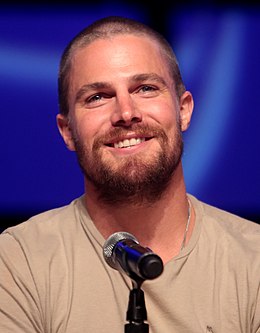 Stephen Amell vuonna 2014.