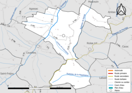 Carte en couleur présentant le réseau hydrographique de la commune