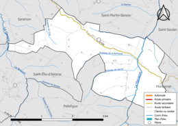 Carte en couleur présentant le réseau hydrographique de la commune