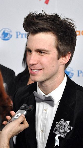 <span class="mw-page-title-main">Gavin Creel</span> American actor, singer, and songwriter