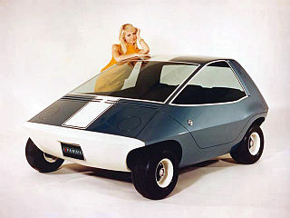 <span class="mw-page-title-main">AMC Amitron</span> Concept electric car designed by American Motors Corporation