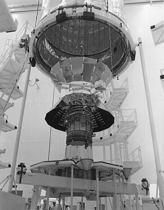 <span class="mw-page-title-main">Helios (spacecraft)</span> Pair of sun-orbiting probes launched in 1974-76 by the American and West German space agencies