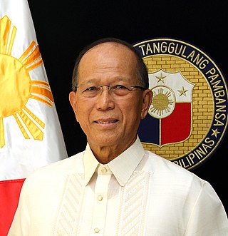 <span class="mw-page-title-main">Delfin Lorenzana</span> Filipino government official and former Philippine Army general