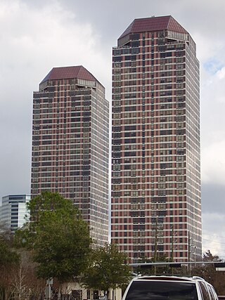 <span class="mw-page-title-main">Four Leaf Towers</span> Residential high-rise in Houston Texas