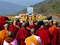 Kerumunan umat Buddha