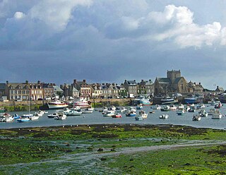 <span class="mw-page-title-main">Barfleur</span> Commune in Normandy, France