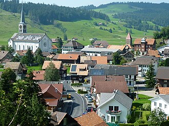 s Dorf Roteturm uf de Passhöchi