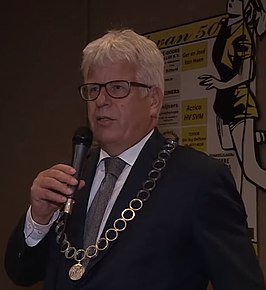 Burgemeester G.J.M Cox