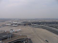 Vue sur l'aérogare d'Orly Ouest.