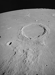 Archimedes crater AS15-M-1542.jpg