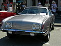 Studebaker Avanti. Vehículo sin parrilla.