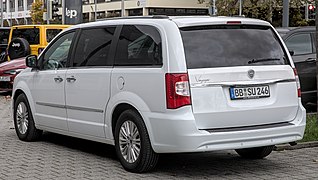 Lancia Voyager - left rear view