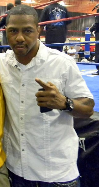 <span class="mw-page-title-main">Monte Barrett</span> American boxer