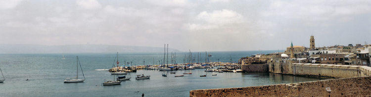 De haven van Akko