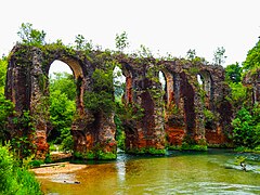 Section de l'aqueduc de Nicopolis d'Épire.