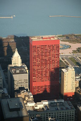 Het CNA Center vanaf de Willis Tower.