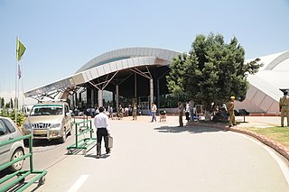 <span class="mw-page-title-main">Srinagar Airport</span> International Airport in Srinagar, Jammu and Kashmir, India