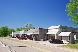 <span class="mw-page-title-main">Scotts Hill, Tennessee</span> Town in Tennessee, United States