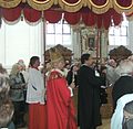 L'archevêque de Fribourg, Mgr Zollitsch, entre à la basilique avec la relique (2008)