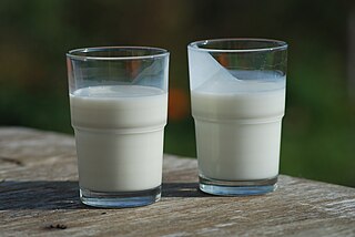 <span class="mw-page-title-main">Buttermilk</span> Fermented dairy drink