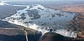 Quand le débit du fleuve est important, les chutes coulent sur toute leur largeur