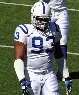 <span class="mw-page-title-main">Dwight Freeney</span> American football player (born 1980)