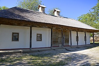 Хата з с. Лелюхівка Новосанжарського району Полтавської області