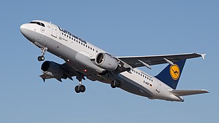 Lufthansa Airbus A320-211 D-AIQT 01