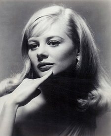 Shirley Knight (1963)