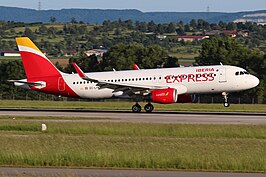 Een Airbus A320-216 van Iberia Express