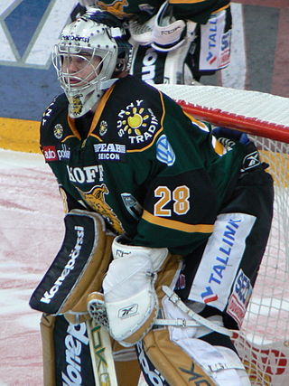 <span class="mw-page-title-main">Hannu Toivonen</span> Finnish ice hockey player