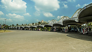 <span class="mw-page-title-main">Vyttila Mobility Hub</span> Indian transit terminal in Kochi, Kerala