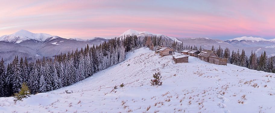 Kukul in Winter. Carpathian National Park, Ivano-Frankivsk Oblast & Carpathian Biosphere Reserve, Zakarpattia Oblast Зимовий Кукуль. Карпатський національний природний парк, Івано-Франківська область; Карпатський біосферний заповідник, Закарпатська область © User:Хіраш Володимир