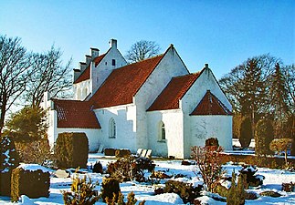 Photographie de l'abside de la même église romane.