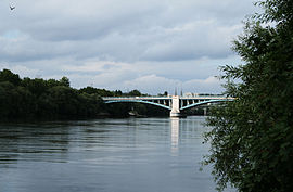 ThePont d'Argenteuil over theRiver Seine