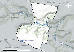 Carte en couleur présentant le réseau hydrographique de la commune