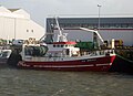 Le chalutier de pêche au large L'Estran dans le port de Saint-Guénolé après son déséchouage effectué le 30 janvier 2014.