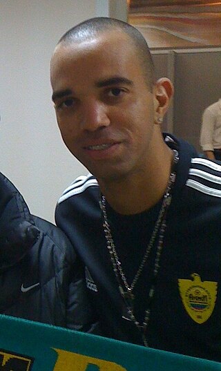 <span class="mw-page-title-main">Diego Tardelli</span> Brazilian footballer (born 1985)