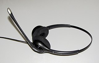 <span class="mw-page-title-main">Audio headset</span> Telephone or computer accessory