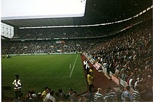 vue des tribunes depuis l'intérieur du stade