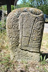 Copie de la statue-menhir de Lucante (verso)