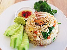 Khao phat thale, seafood fried rice Fire rice with seafood.JPG