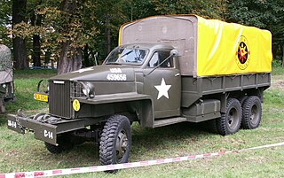 <span class="mw-page-title-main">Studebaker US6 2½-ton 6×6 truck</span> American exported military cargo vehicle