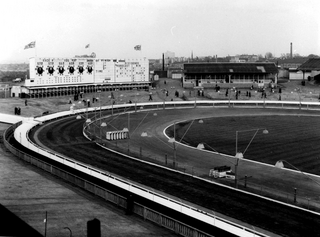 <span class="mw-page-title-main">Harringay Stadium</span> Former greyhound racing venue in London, England