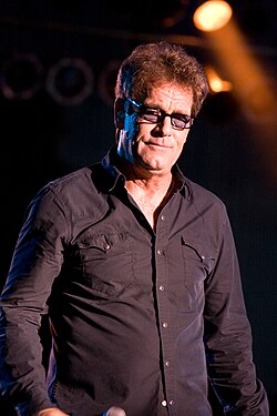 Huey Lewis